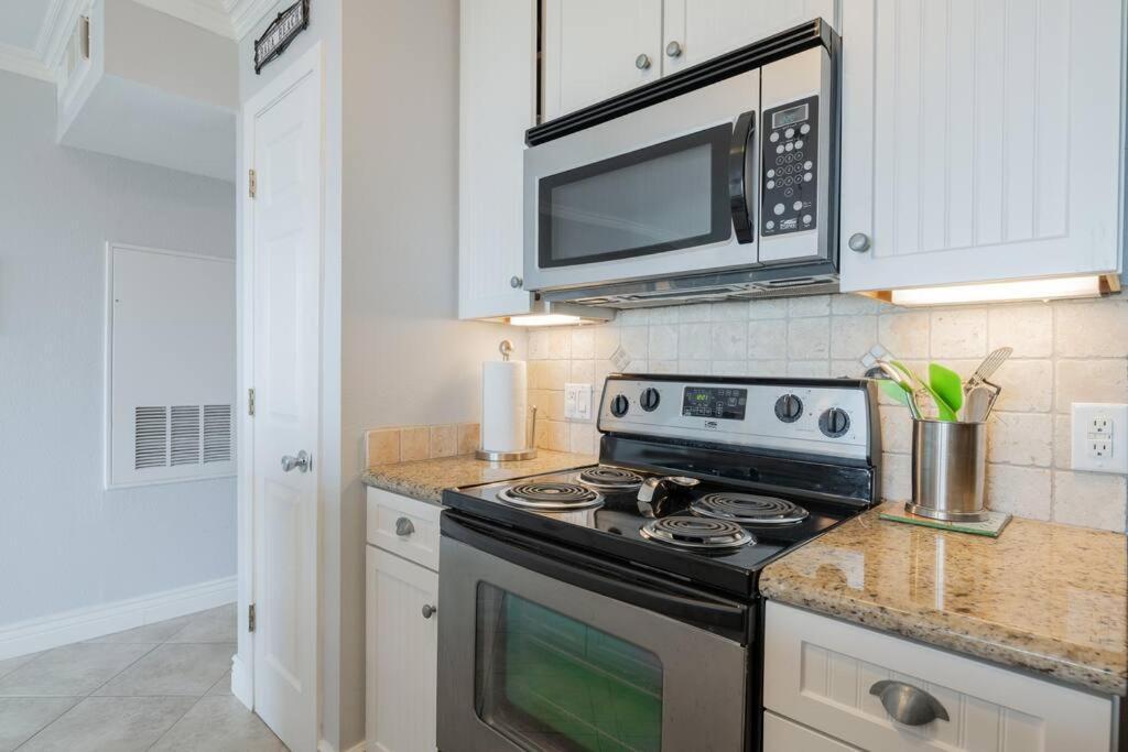 Baca Beach Escape I - 3 Pools - Pet Friendly غالفيستون، تكساس المظهر الخارجي الصورة