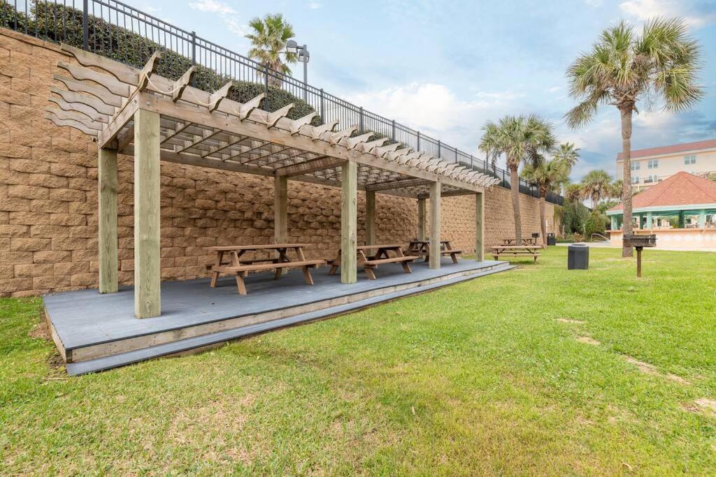 Baca Beach Escape I - 3 Pools - Pet Friendly غالفيستون، تكساس المظهر الخارجي الصورة