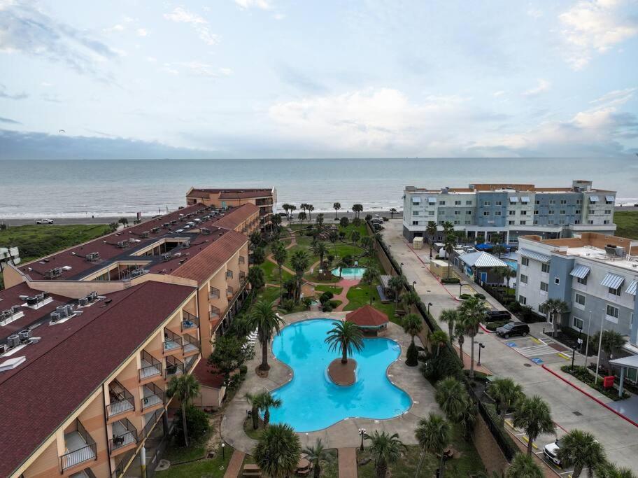 Baca Beach Escape I - 3 Pools - Pet Friendly غالفيستون، تكساس المظهر الخارجي الصورة
